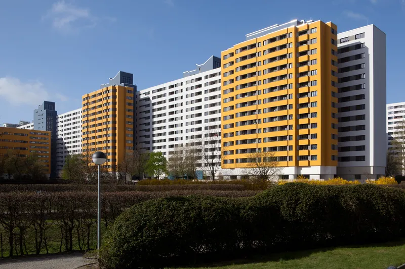 Mit WBS-berechtigtem Einkommen 160-220– Seniorenwohnhaus Für Menschen ab 50 Jahren — photo 1